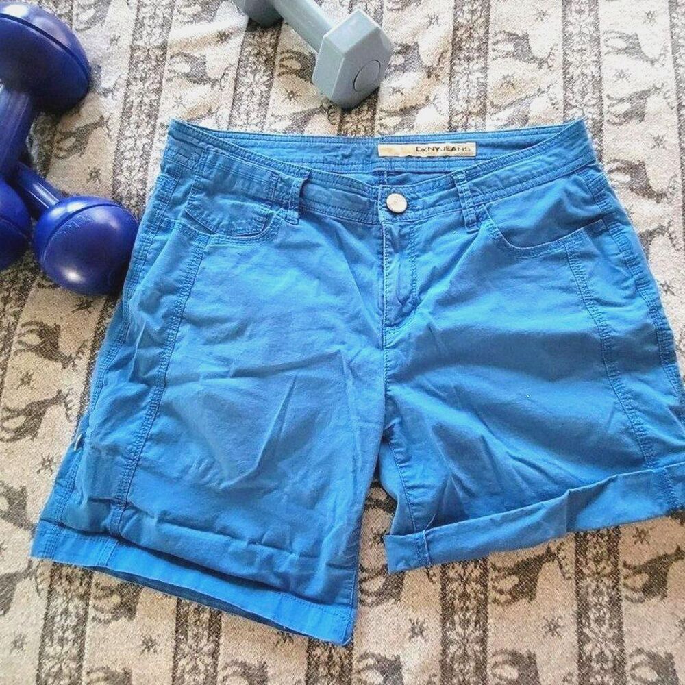 DKNY Jeans Khaki Mid-Rise Shorts | 8 | Hiking | Camping | Cotton Shorts
